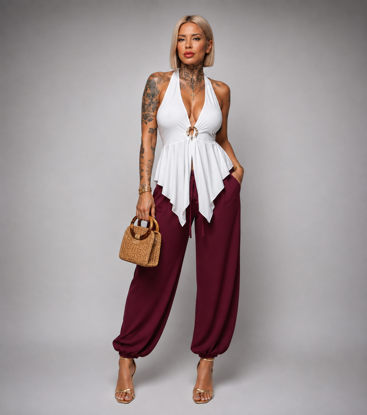 Top Halter Fluido con Aro Central