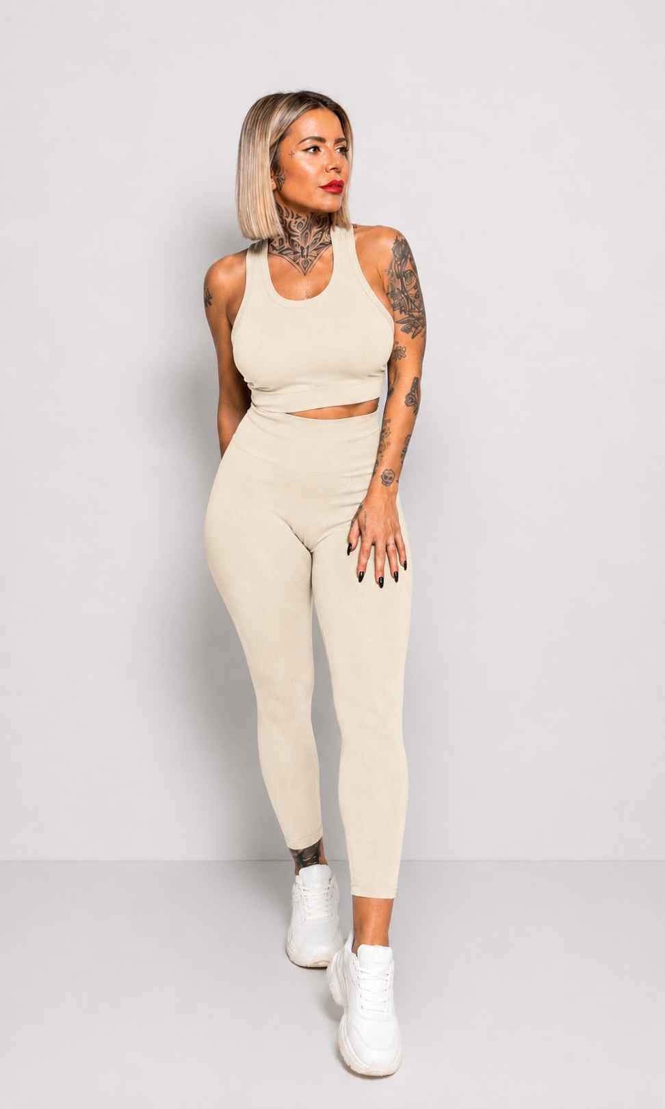 Conjunto Sport de Canalé con Top de Cascos y Leggings