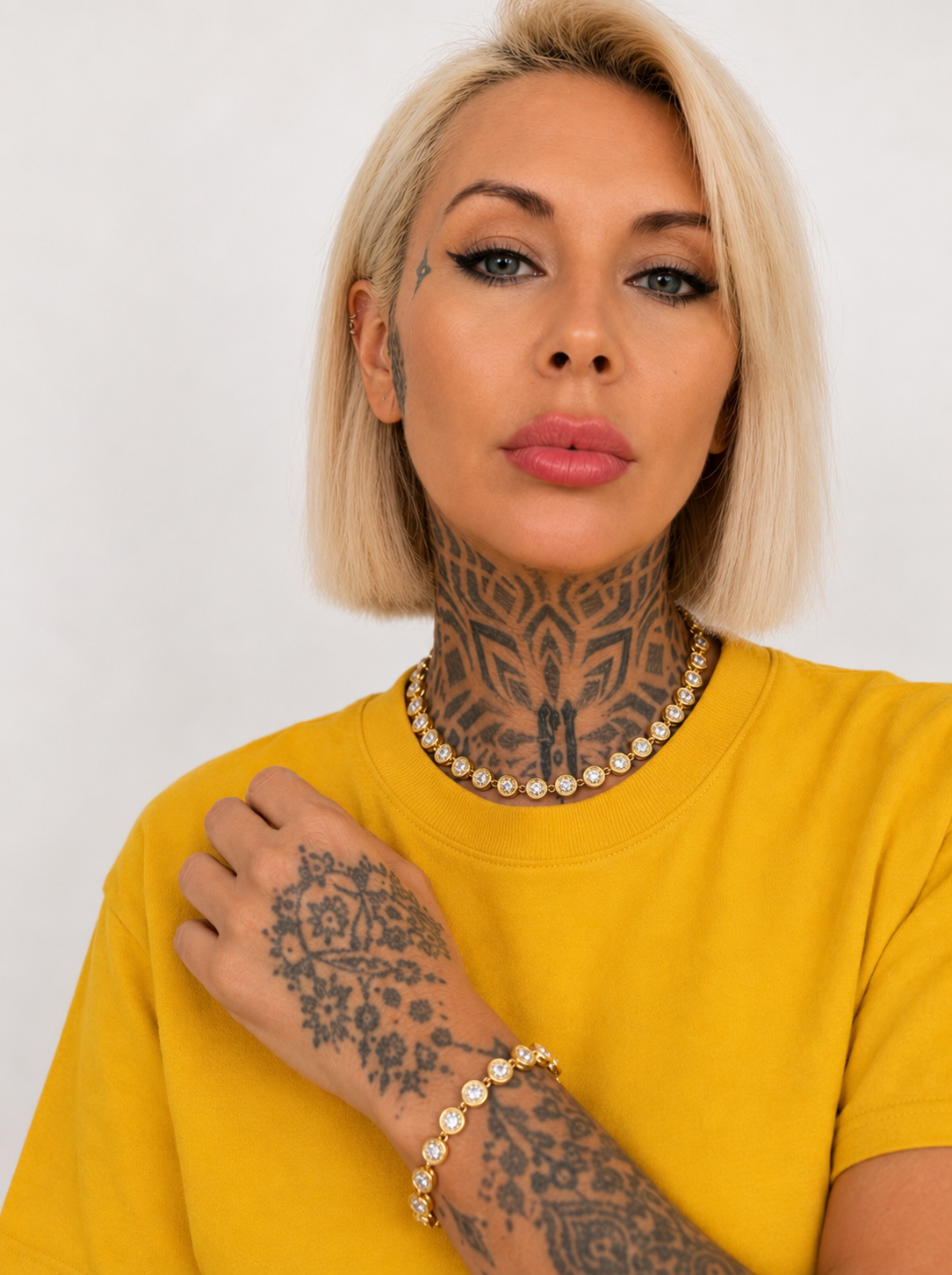 Collar Dorado de Eslabones con Cristales Ajustable