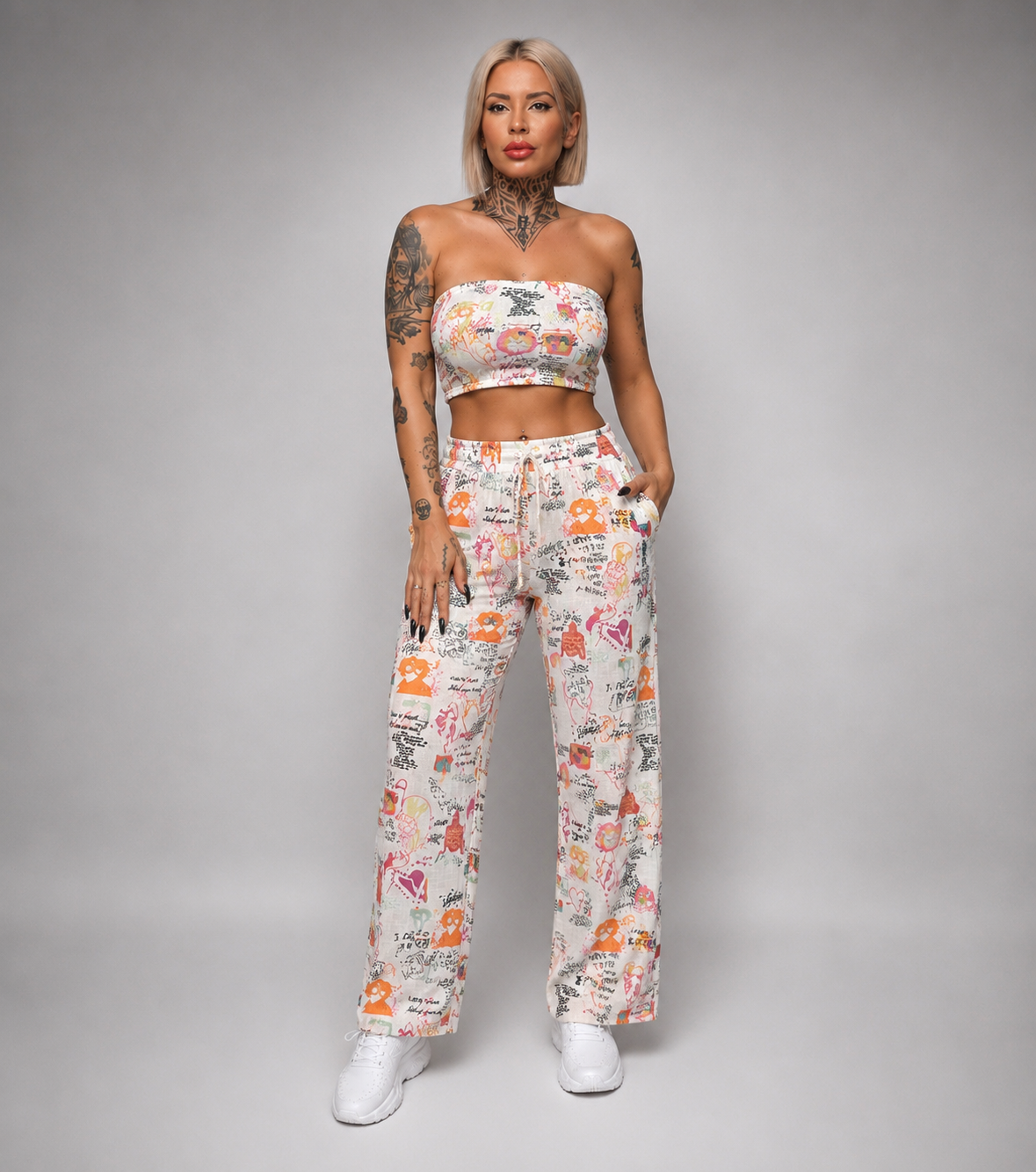 Conjunto Grafity – Top Bandeau + Pantalón Estampado