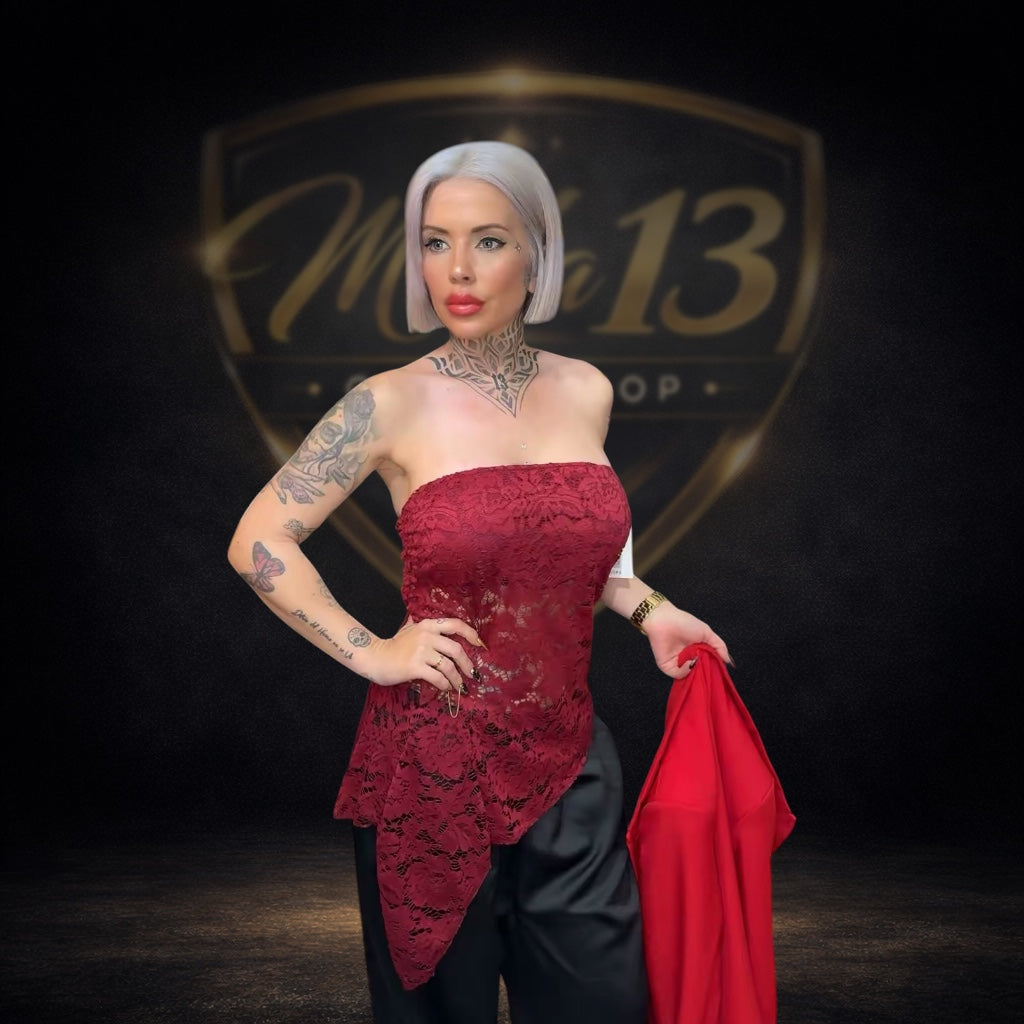 Top Asimétrico de Encaje Rojo Bandeau